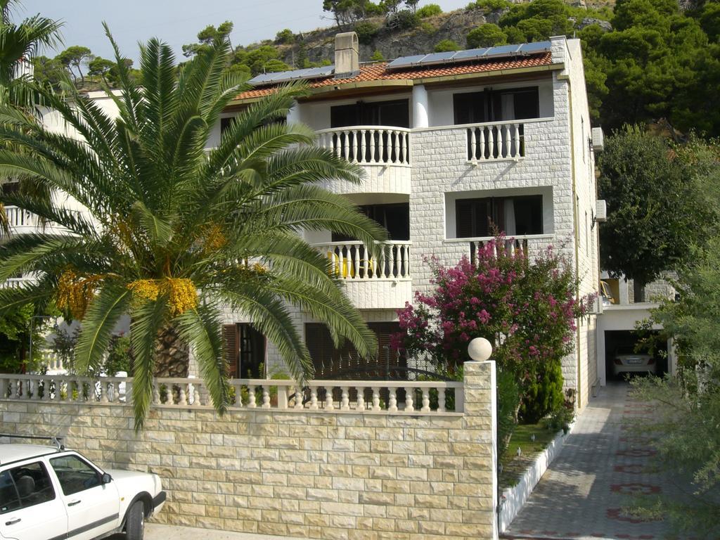 Studio Apartmani Topic Omiš Zewnętrze zdjęcie