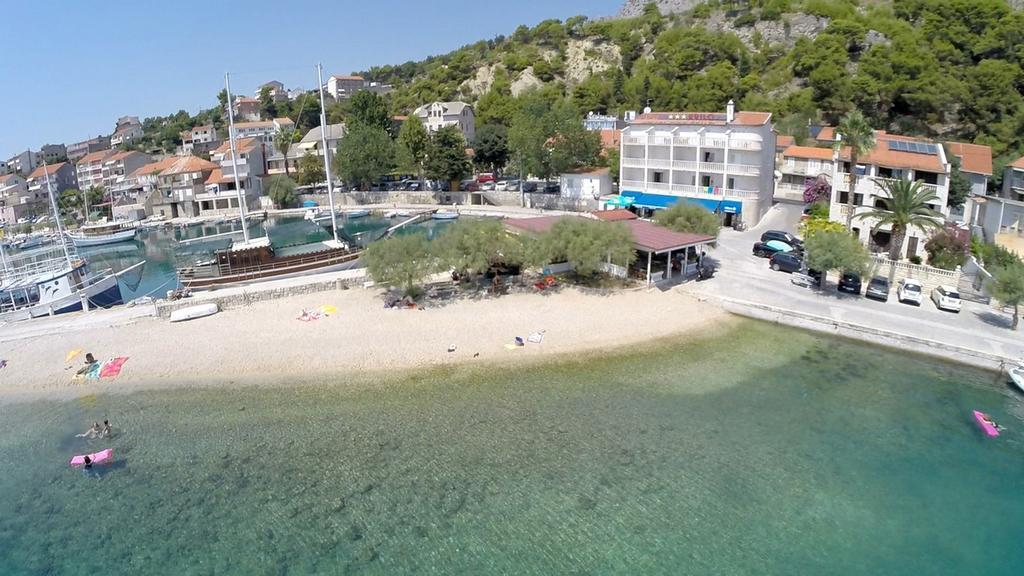 Studio Apartmani Topic Omiš Zewnętrze zdjęcie