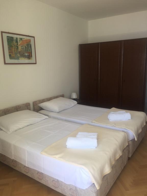 Studio Apartmani Topic Omiš Zewnętrze zdjęcie