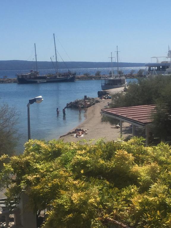 Studio Apartmani Topic Omiš Zewnętrze zdjęcie